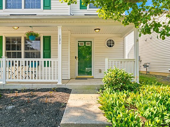 2nd image of 131 Hewes St