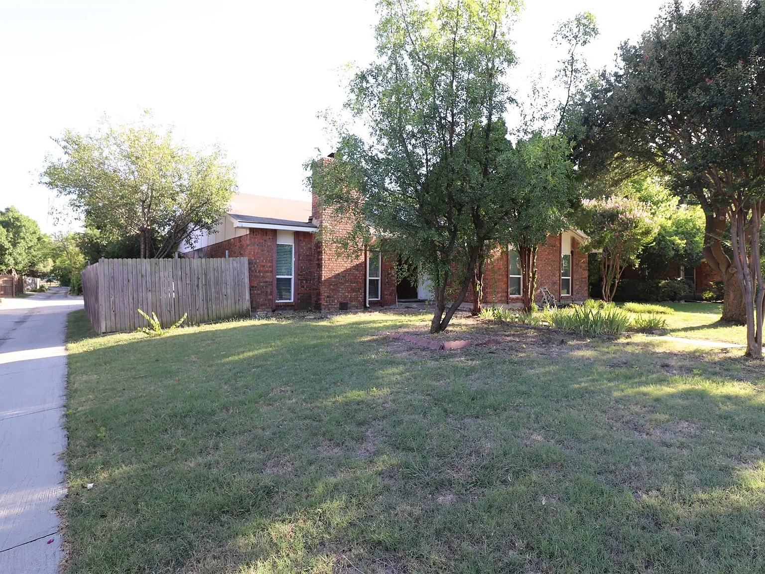 4 bed, 1898 sqft, $2,250 — Photo 3