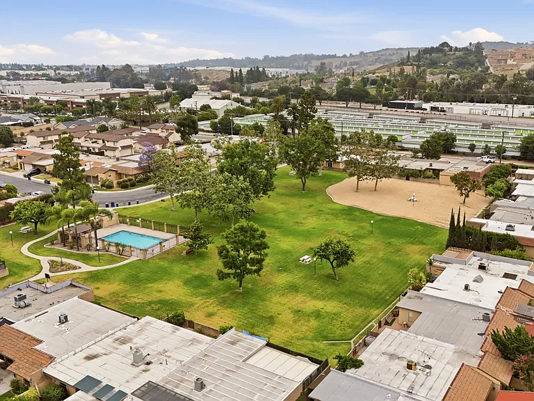 725 Palomares Ave — Photo 39