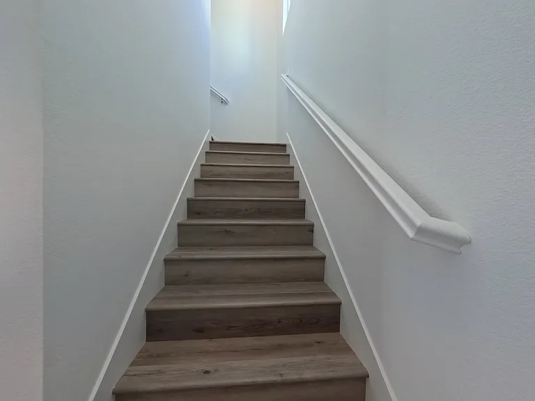 2716 Amora Cir — Photo 19