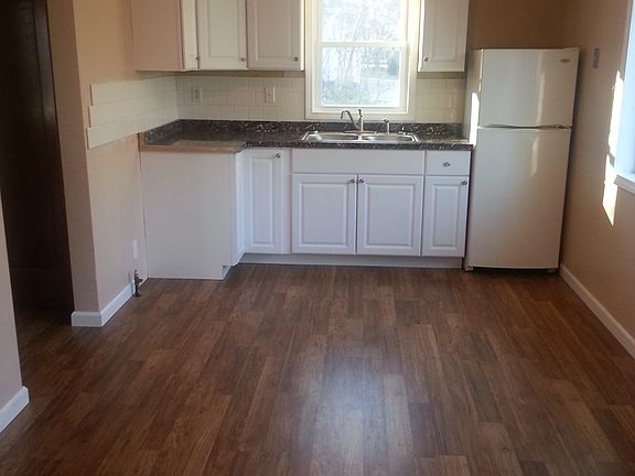 Kitchen/Living Room Combo