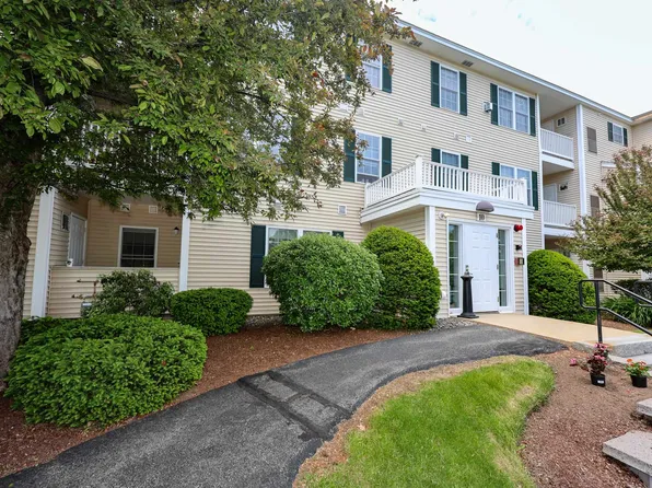 10 Vista Ridge Drive #8, Londonderry, NH 03053