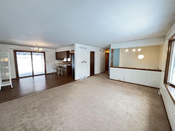 3387 Brugger Place, Mcfarland, WI 53558