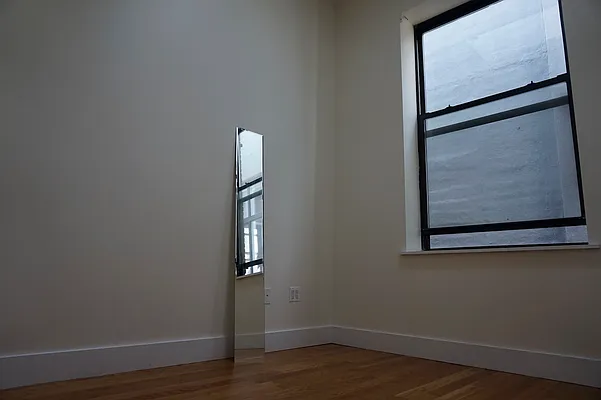 Rented by EXR | media 14