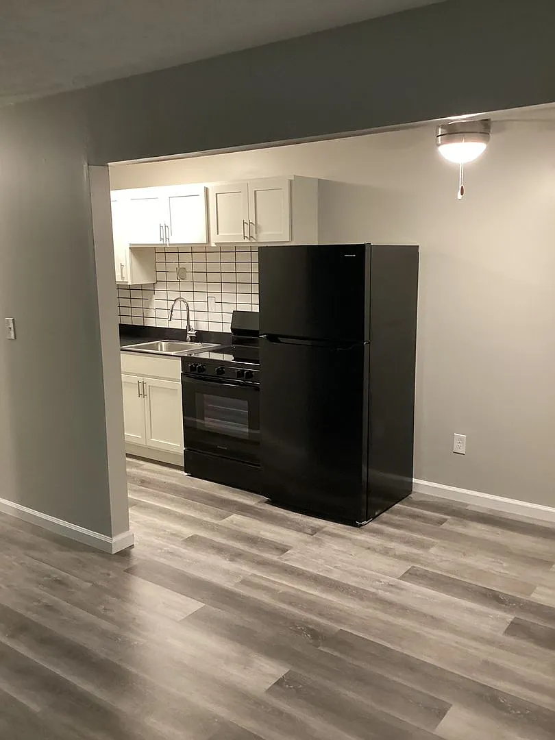 Richlawn Apartments: Charming Community Living in the Heart of Painesville — Photo 2