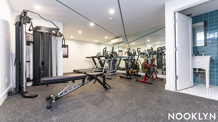 Rented by Nooklyn NYC LLC | media 24