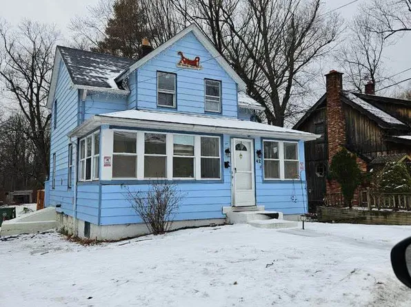 42 Clark St, Monroe, NY 10950