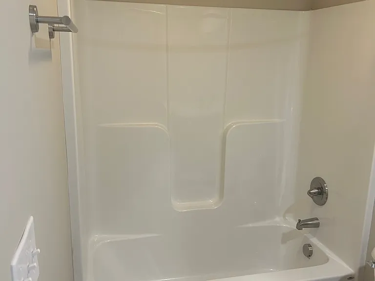 15 Melrose Dr #7 — Photo 11