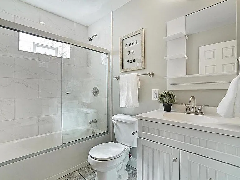 597 Lilley Ave — Photo 8