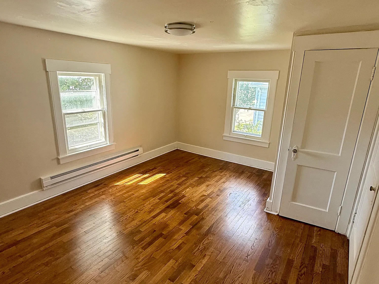 4 bed, 1714 sqft, $1,900 — Photo 4