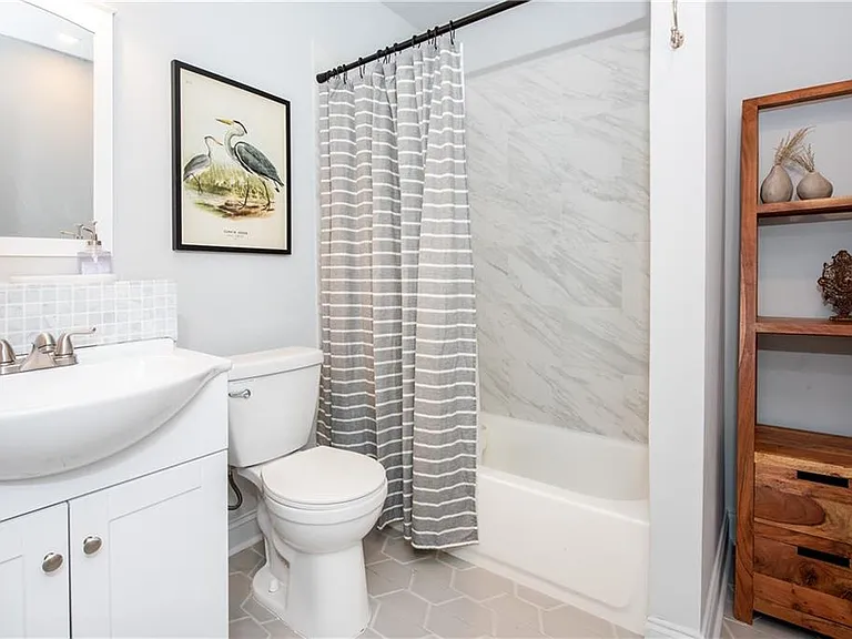 187 Farrington Ave SE — Photo 25