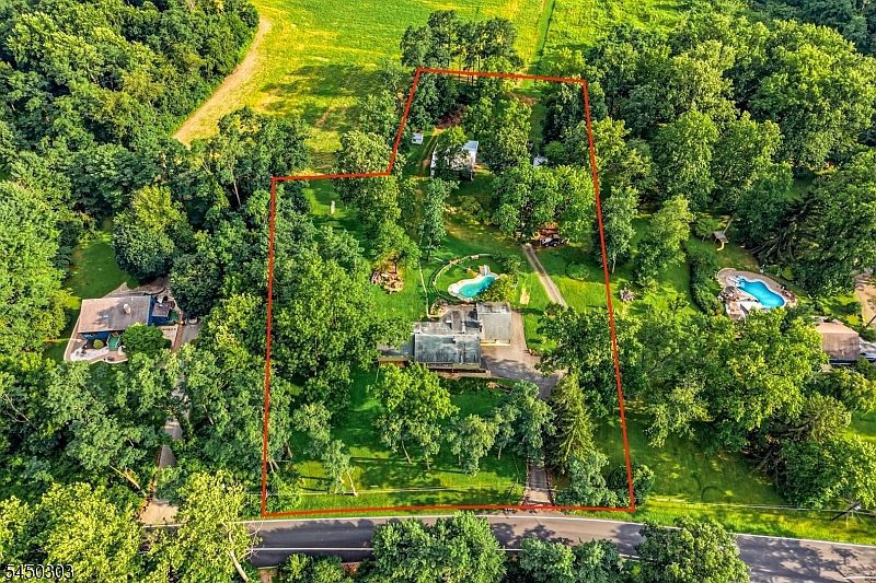 1st image of 123 Old Georgetown Rd