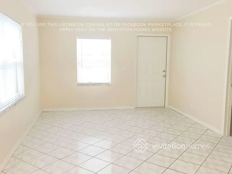 645 Barber Ave — Photo 3