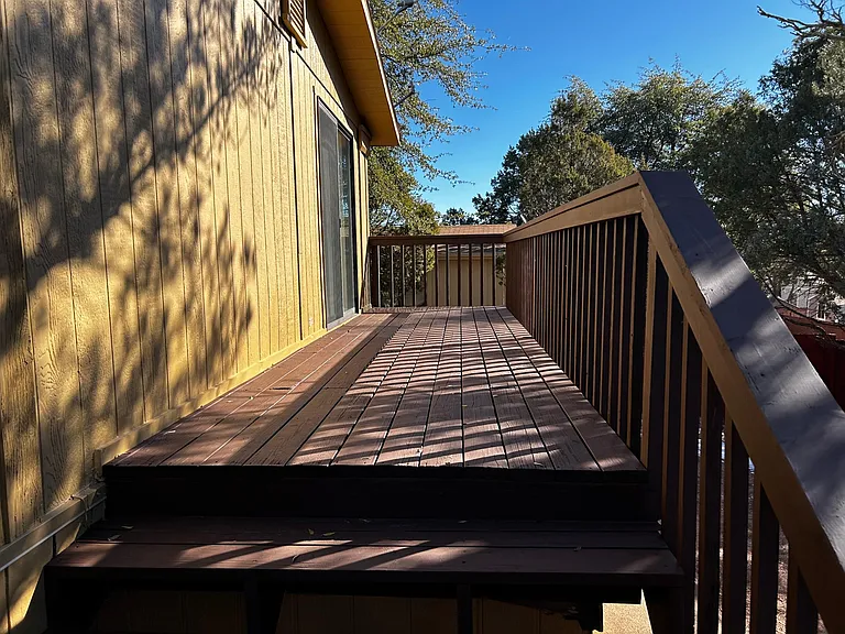 Deck off master bedroom