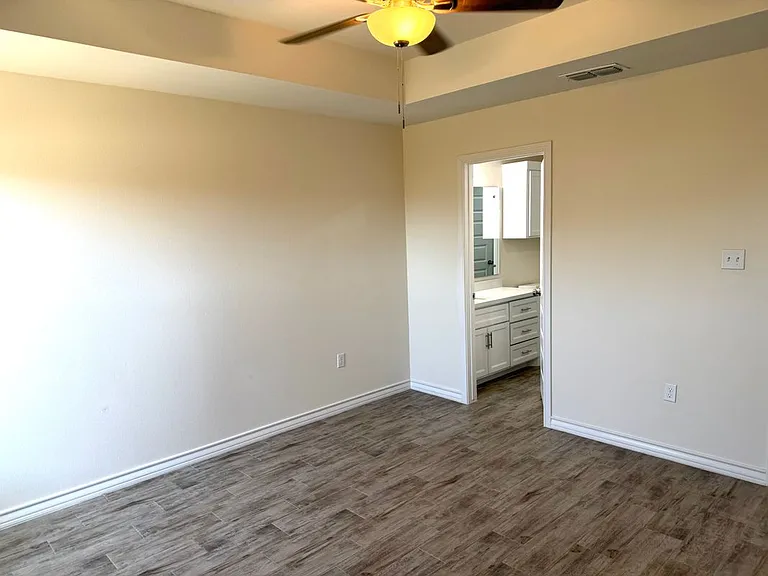 680 Seminole Ln #B — Photo 18