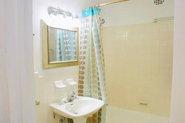 Sold by Level Group | media 40