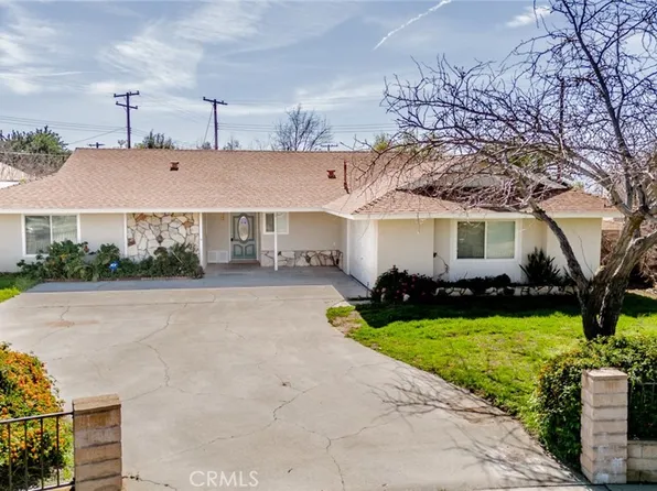 27145 Mansfield St, Highland, CA 92346