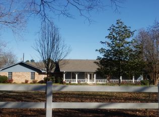 9872 Raccoon Rd, Pittsburg, TX 75686