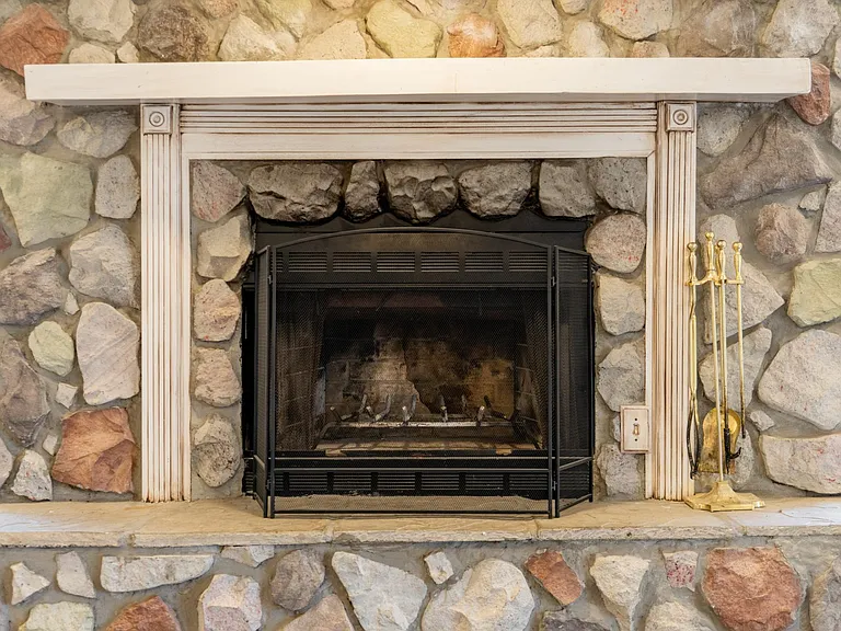 629 Ed Davis Rd — Photo 24