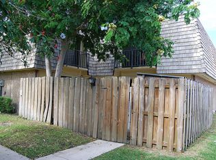 220 Woodland Rd, Palm Springs, FL 33461