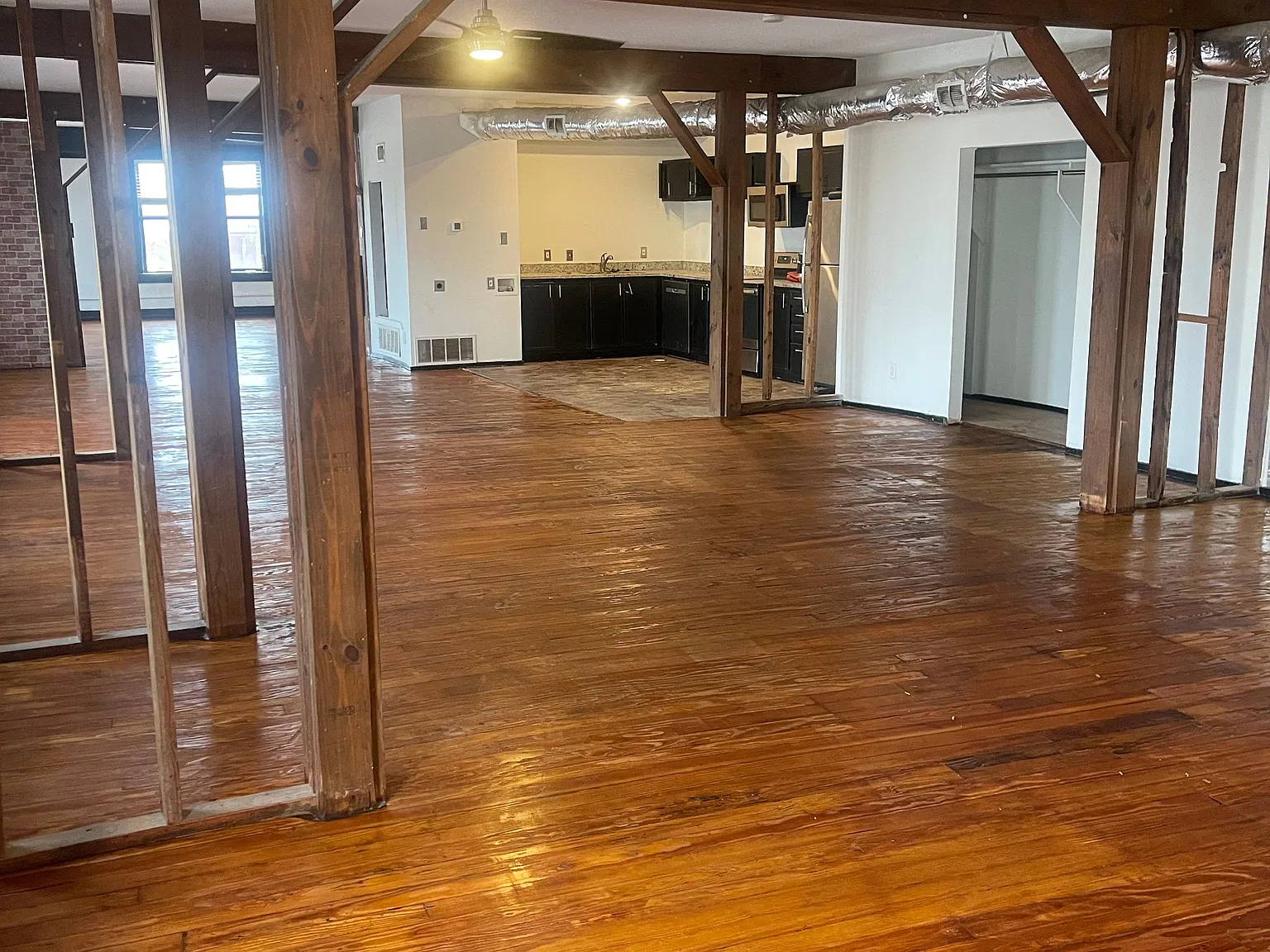 1 bed, 1584 sqft, $1,995 — Photo 1