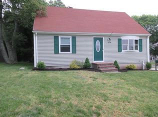 1278 Roseanne St, New Bedford, MA 02740