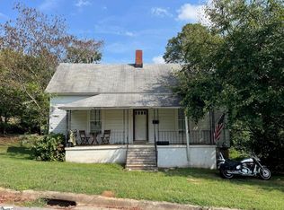 8 Sue Cleveland School Rd, Piedmont, SC 29673