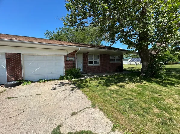 82 E Ford Harris Rd #86, Champaign, IL 61822