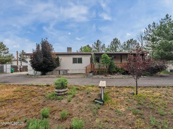 17500 Egret Ln, Reno, NV 89508