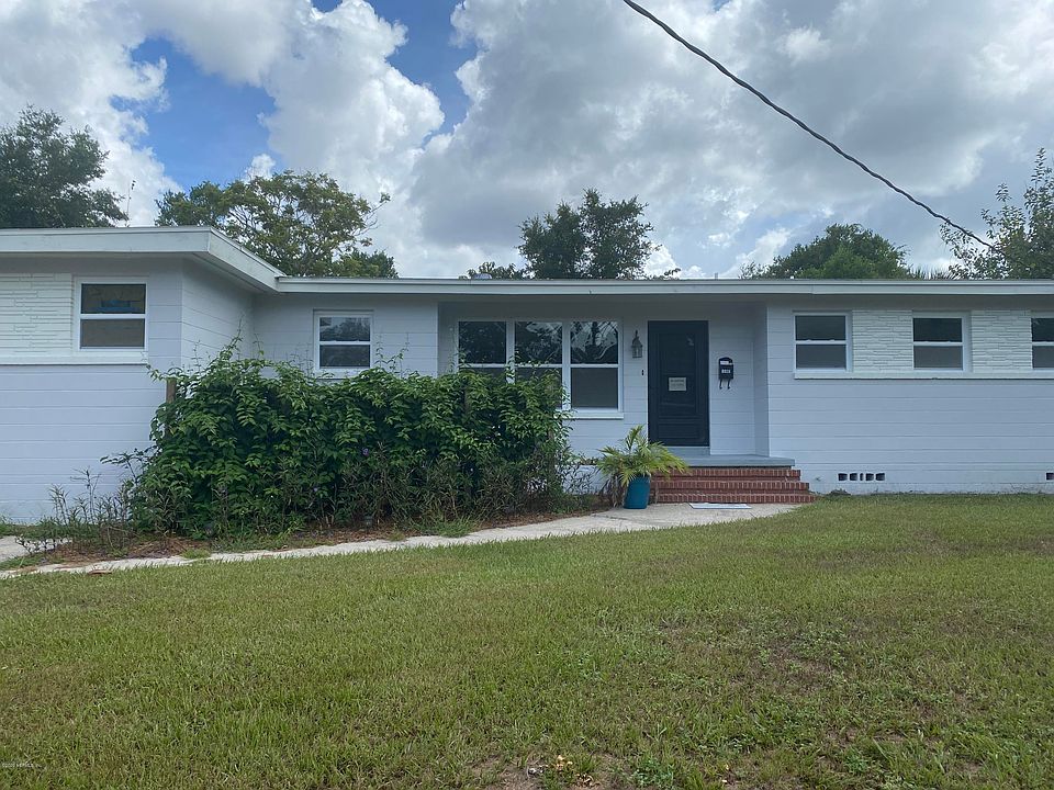 1st image of 6028 Glenn Rose Dr