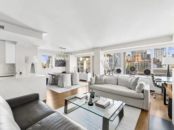 200 E 66th St APT B1701, New York, NY 10065
