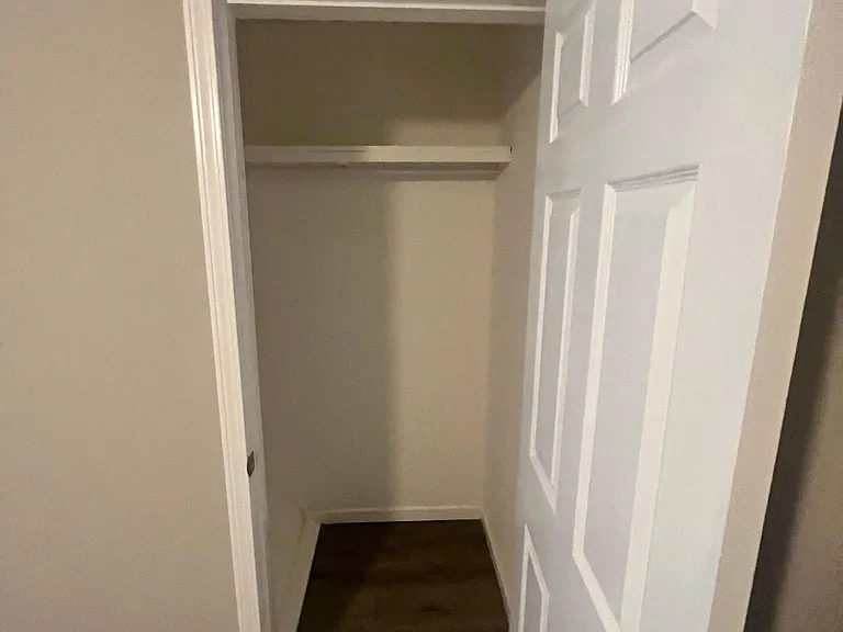 3518 Glentown Ln — Photo 9