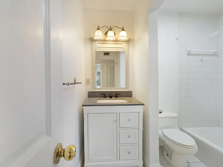 3210 Orleans Dr #8 — Photo 16