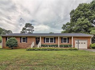 713 Fieldstone Rd, Mooresville, NC 28115