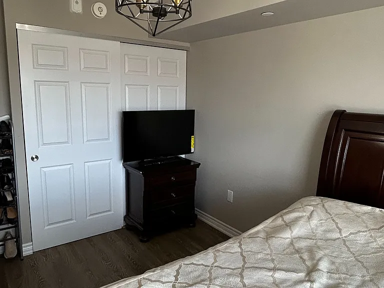 716 Main St E #512 — Photo 17