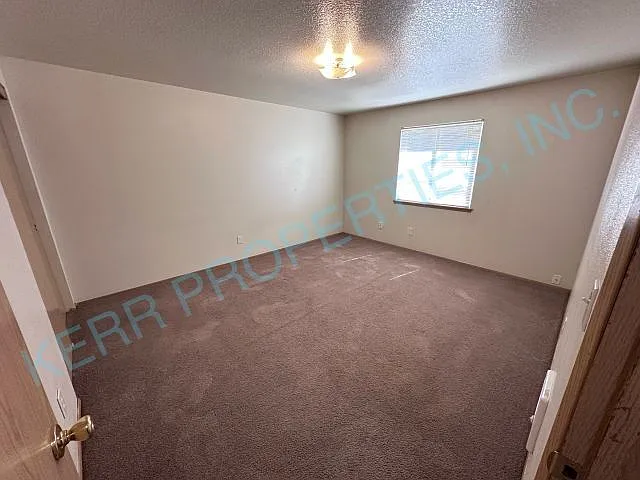 2211 SE 96th Dr — Photo 12