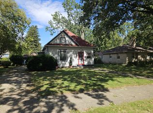 1008 W White St, Champaign, IL 61821