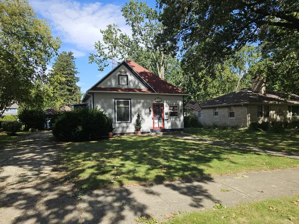 1008 W White St, Champaign, IL 61821