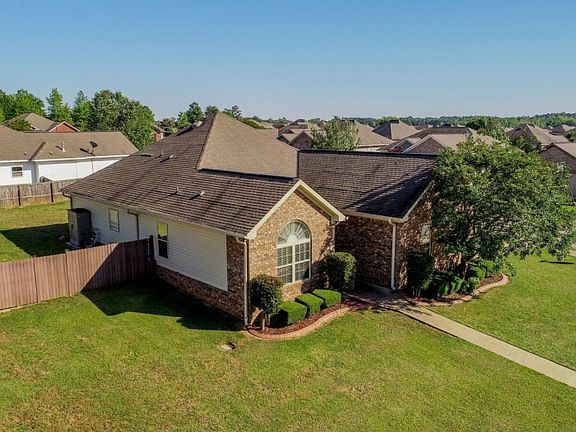3rd image of 13891 Highland Pointe Dr