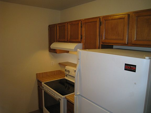 Kitchen (new Stove)