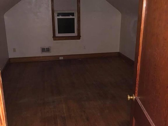Upstairs Room 1