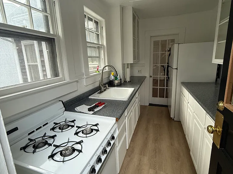 25 Leyden St #2 — Photo 12