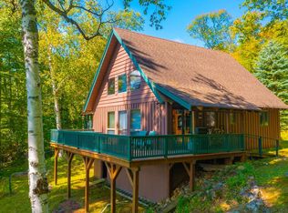 6 Gull Pond Rd, Piercefield, NY 12973