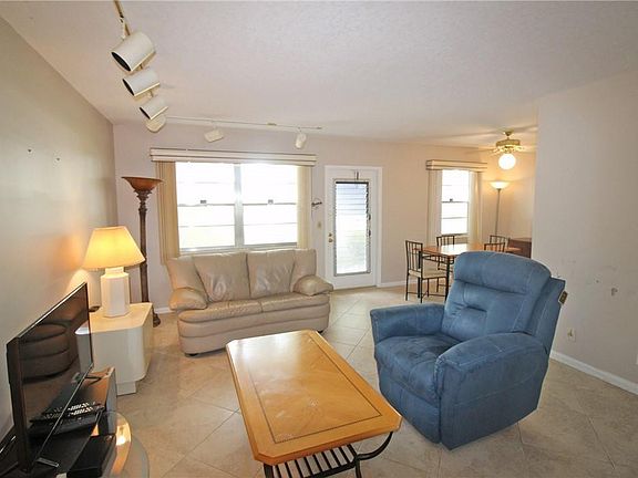 4th image of 218 Prescott L #218