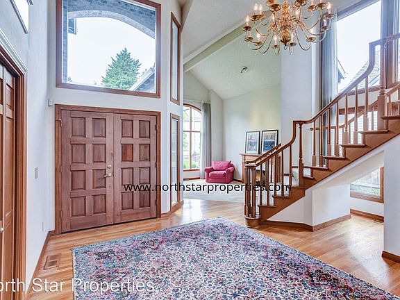 5th image of 17994 Saint Clair Dr