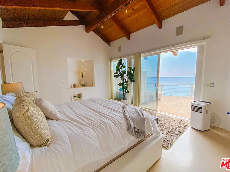 27112 Malibu Cove Colony Dr — Photo 25
