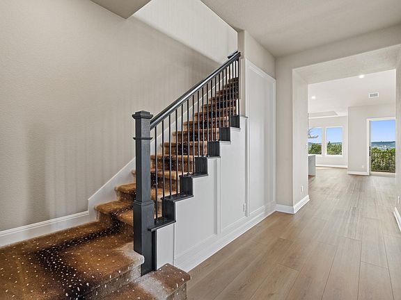 2nd image of 2604 Sunset Vista Cir