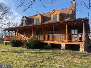 12550 Shoemaker Rd, Taneytown, MD 21787