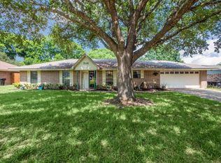 709 Adams Dr, Crandall, TX 75114