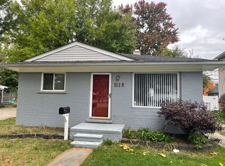 1116 S Campbell Rd, Royal Oak, MI 48067